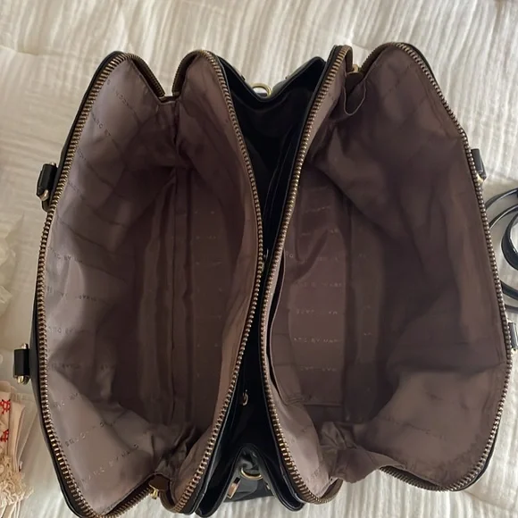 Marc by Marc Jacobs Handbag - Picture 9 of 11